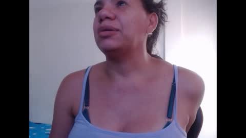 ariannaloovel online show from November 2025 05:53:01 PM