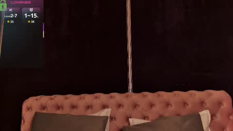 Snapshot of ariannalure chatting on October 2025 06:29:01 PM Arianna online show from October 2025 06:29:01 PM