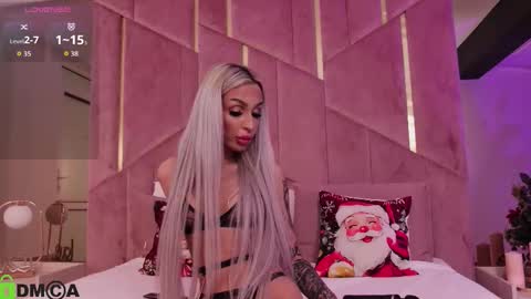 Arianna online show from December 2025 07:40:02 PM