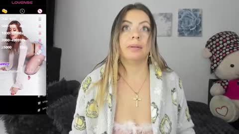 ariannawil online show from January 2026 11:42:01 PM