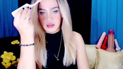 ARIANNE CUMS  online show from March 2026 08:03:01 PM