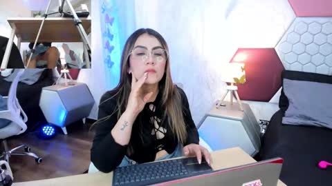 aria online show from May 2026 04:44:02 PM