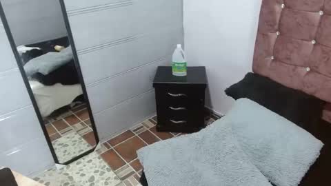 ariasmithog online show from February 2025 06:40:01 PM