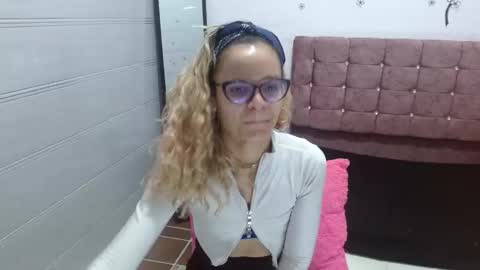 ariasmithog online show from February 2025 11:13:02 PM