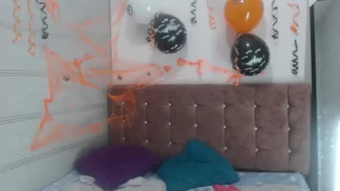 ariasmithog online show from October 2025 02:14:02 PM