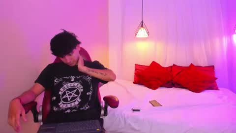 Ari and Aiden online show from June 2026 12:07:02 PM
