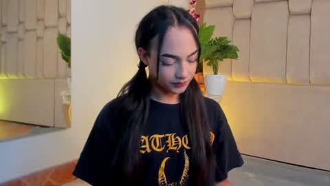 Welcome to Ari room online show from July 2026 07:38:02 PM