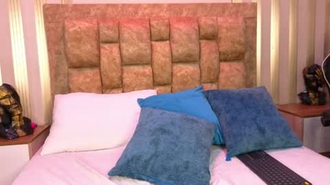 Ariel  online show from April 2026 09:04:02 PM