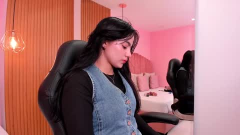 Ariel online show from January 2025 05:09:01 PM