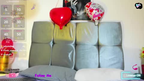 ariel_starx online show from March 2025 08:11:02 PM