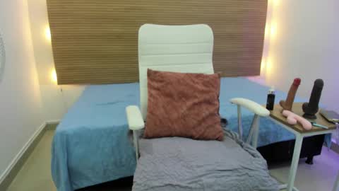 ariela__ online show from February 2025 04:33:02 AM