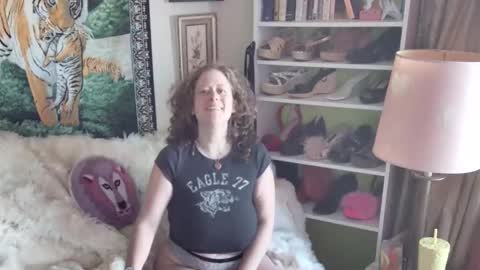 Arielle Ari online show from January 2026 04:55:01 PM