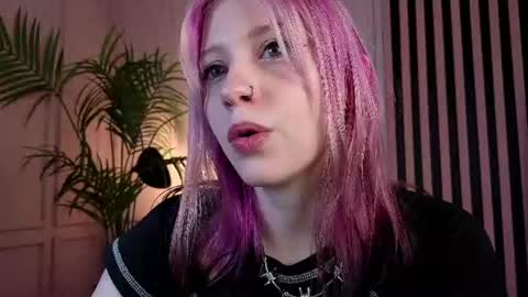 Snapshot of arielabradberry chatting on July 2026 02:23:01 PM Ariel online show from July 2026 02:23:01 PM