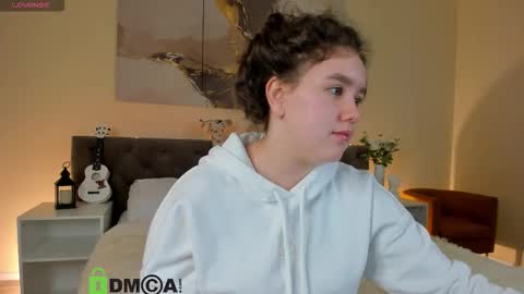 Snapshot of ariella_sol chatting on October 2025 01:15:01 AM Ariella GTM3 Tue Wed Thu Fri Sat 0400 am-1030pm online show from October 2025 01:15:01 AM