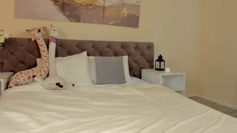 Snapshot of ariella_sol chatting on July 2026 12:59:02 AM Ariella GTM3 Tue Wed Thu Fri Sat 0400 am-1030pm online show from July 2026 12:59:02 AM