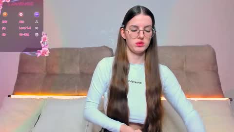 Ariella online show from November 2025 05:09:02 AM