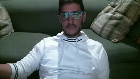 Snapshot of arielsinho chatting on May 2026 05:03:02 AM Anon online show from May 2026 05:03:02 AM