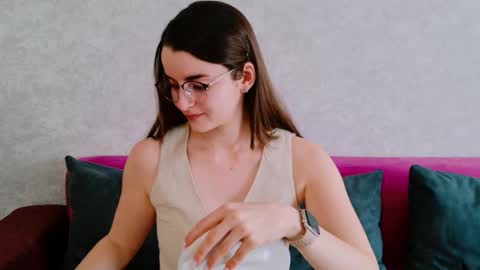 arielstonks_lovee online show from December 2025 06:23:01 AM