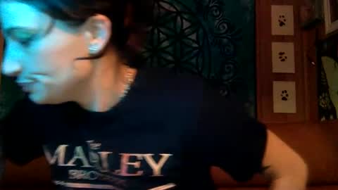 ariel  colin when hes here online show from December 2024 02:00:02 PM