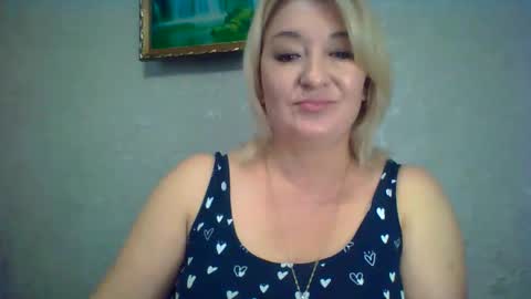 Snapshot of arielxloveresss chatting on October 2025 08:01:01 AM ArielXLoveresss online show from October 2025 08:01:01 AM