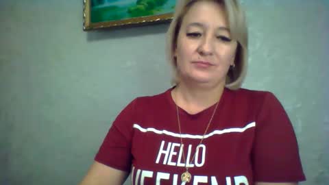 Snapshot of arielxloveresss chatting on October 2025 07:42:01 AM ArielXLoveresss online show from October 2025 07:42:01 AM