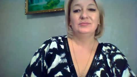 Snapshot of arielxloveresss chatting on November 2025 06:48:01 AM ArielXLoveresss online show from November 2025 06:48:01 AM