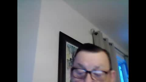 Snapshot of ariens chatting on December 2024 03:42:01 PM ariens online show from December 2024 03:42:01 PM