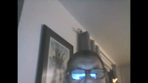 Snapshot of ariens chatting on October 2025 06:06:02 AM ariens online show from October 2025 06:06:02 AM