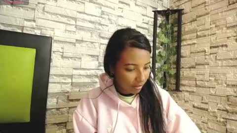 Snapshot of arietta_ chatting on March 2025 03:38:02 PM ARIETTA online show from March 2025 03:38:02 PM