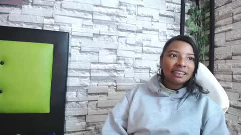 Snapshot of arietta_ chatting on March 2025 12:37:02 PM ARIETTA online show from March 2025 12:37:02 PM