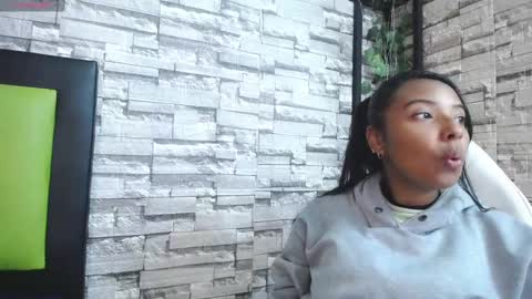 Snapshot of arietta_ chatting on March 2025 03:42:02 PM ARIETTA online show from March 2025 03:42:02 PM