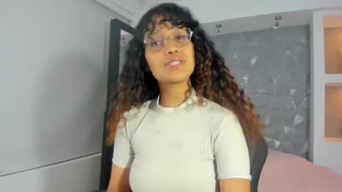 Arihsay Evans online show from September 2025 06:03:01 AM