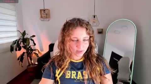 Snapshot of arii_1010_ chatting on July 2026 07:22:02 PM Ari online show from July 2026 07:22:02 PM