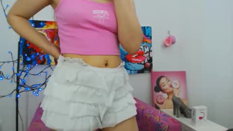 Snapshot of arinabelle chatting on June 2026 04:01:01 PM arinabelle online show from June 2026 04:01:01 PM