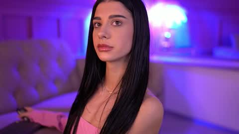 Arina online show from October 2025 05:33:02 PM