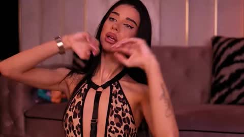 Arina online show from November 2025 06:29:01 PM