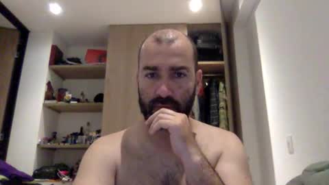 aristi11 online show from April 2026 11:43:02 PM