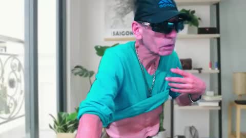 armaduradeacero online show from October 2025 09:38:02 AM