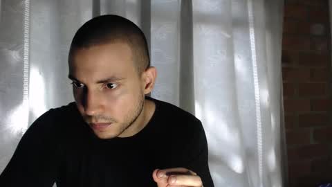 Snapshot of armando_2002 chatting on November 2025 06:51:02 PM ARMANDO online show from November 2025 06:51:02 PM