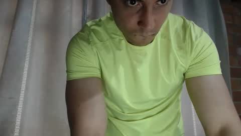 Snapshot of armando_2002 chatting on November 2025 04:25:01 PM ARMANDO online show from November 2025 04:25:01 PM
