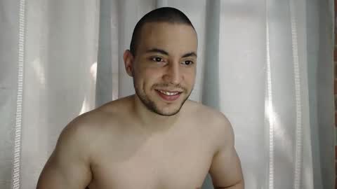 Snapshot of armando_2002 chatting on November 2025 05:23:02 PM ARMANDO online show from November 2025 05:23:02 PM