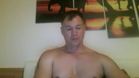 armyskater32 online show from September 2025 09:20:02 AM