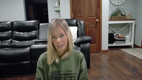 Samantha - Sammie online show from January 2025 01:41:02 PM