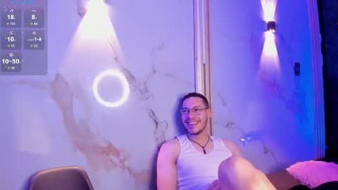 aron and molly online show from December 2025 11:52:02 AM