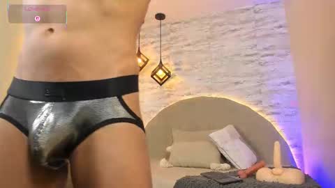 ARON BOLT online show from March 2026 03:33:02 AM