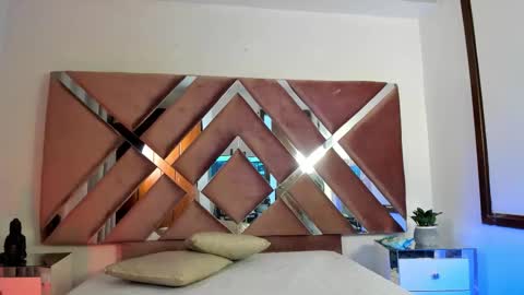 Snapshot of aron_cruz12 chatting on February 2026 01:05:02 PM Aron cruz online show from February 2026 01:05:02 PM