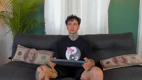 Aron ford online show from April 2026 07:03:02 PM