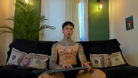 Snapshot of aron_ford chatting on May 2026 08:37:01 PM Aron ford online show from May 2026 08:37:01 PM