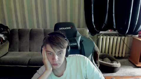 Snapshot of aron_neall chatting on October 2025 05:40:01 AM biggest penis online show from October 2025 05:40:01 AM