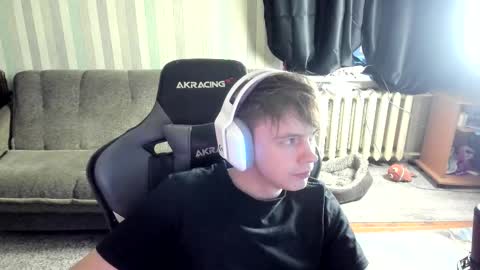 Snapshot of aron_neall chatting on October 2025 07:20:01 AM biggest penis online show from October 2025 07:20:01 AM